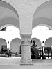 COLUMNAS_48_TUNEZ.jpg (29639 bytes)